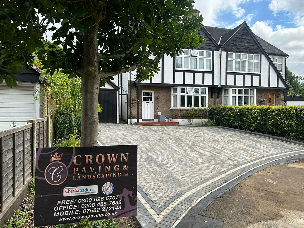 New block paving driveway with completementry border in redhill
