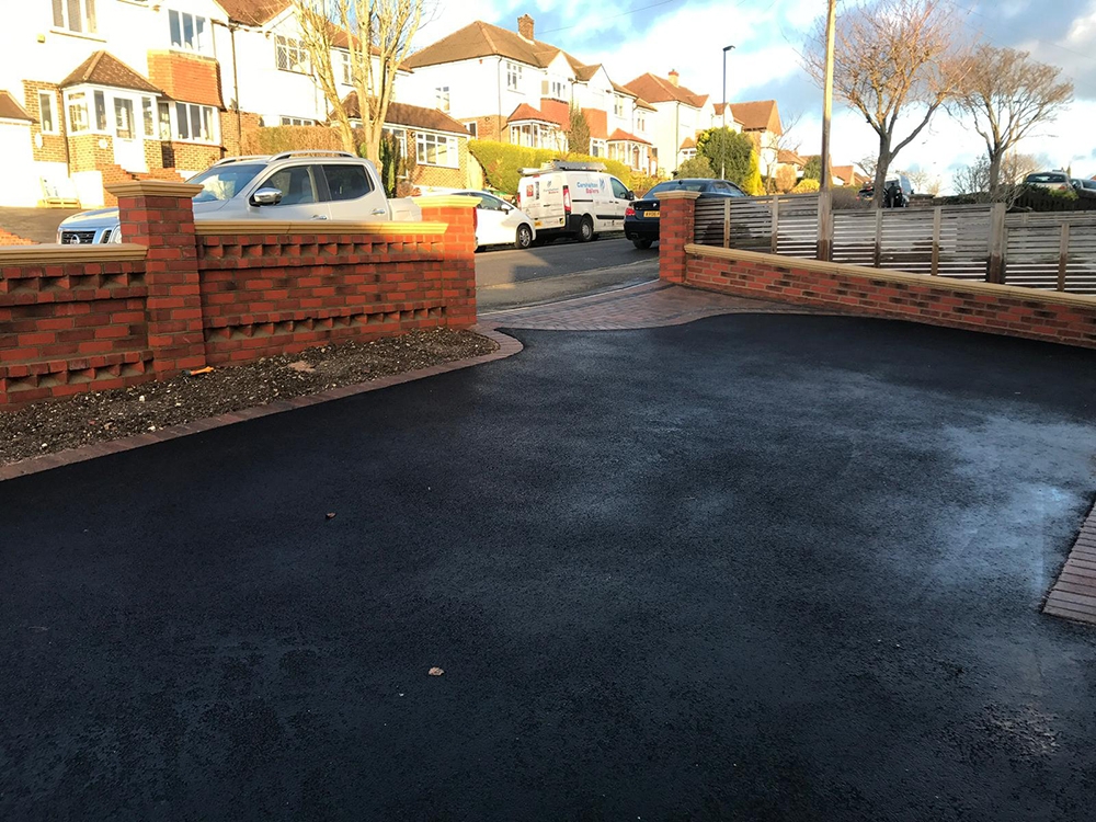 Newly laid tarmac driveway in redhill